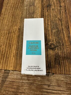 Tom Ford Fleur de Portofino Acqua — White & Aqua Gift Box